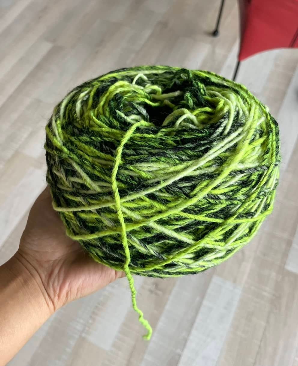 Yarni bulky wool